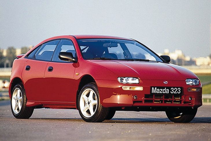 Czy za dwie średnie krajowe można kupić samochód? Mazda