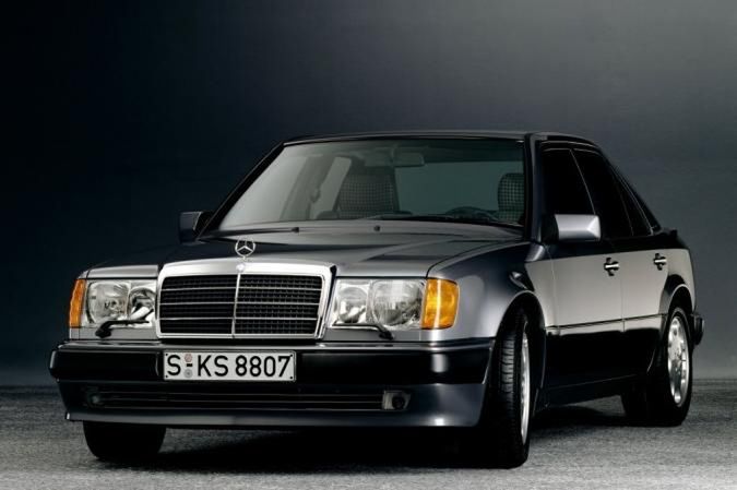 mercedes-500e-67b05d265e8a30f129.jpg