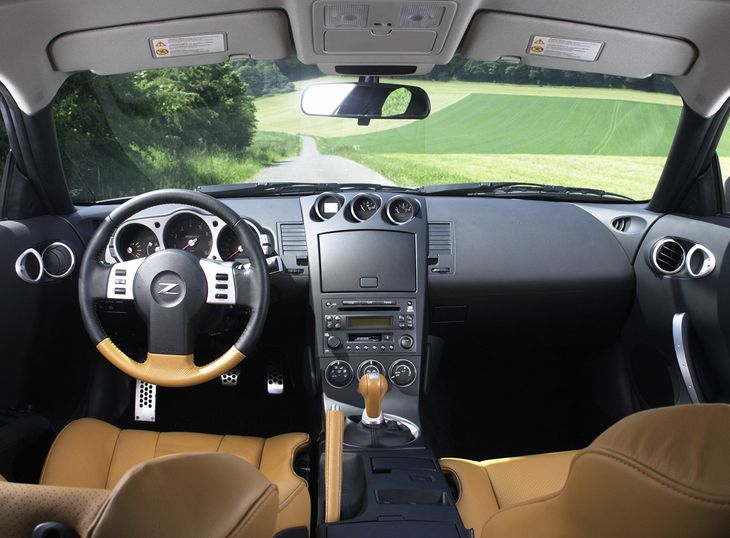 Ниссан 350z салон