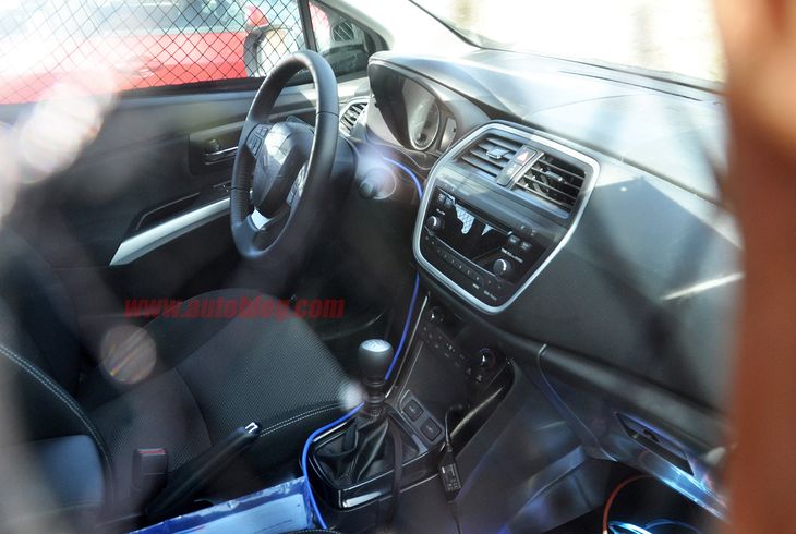 Suzuki SX4 będzie większe, odmiana Turbo na zdjęciach