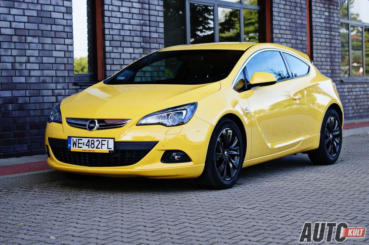 Opel Astra GTC OPC line. Opel Astra OPC желтый. Opel Astra GTC 2.0. Opel Astra j OPC желтая.