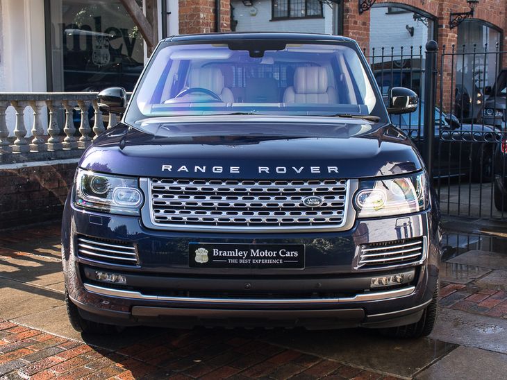 Range Rover księcia Filipa na sprzedaż. Ma symboliczny