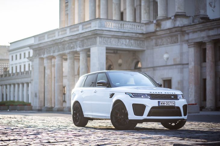 Range Rover Sport SVR to 575-konny szczyt wszystkiego: osiągów, zdolności terenowych, luksusu (fot. Mateusz Żuchowski)