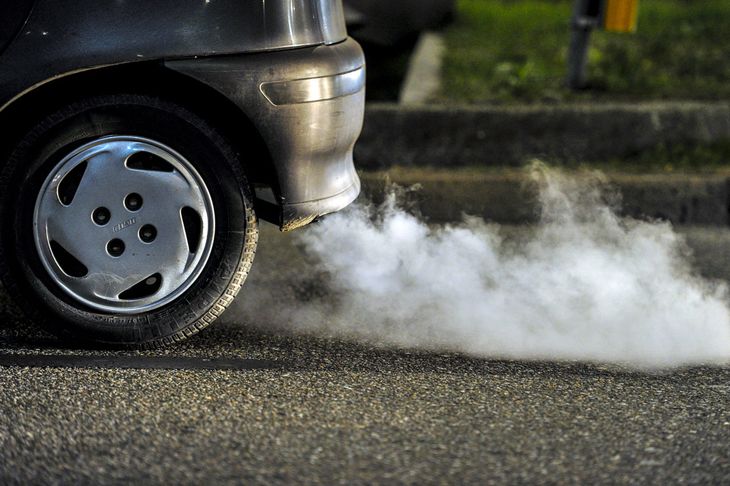 Jak duży jest wpływ samochodów na zanieczyszczenie powietrza?