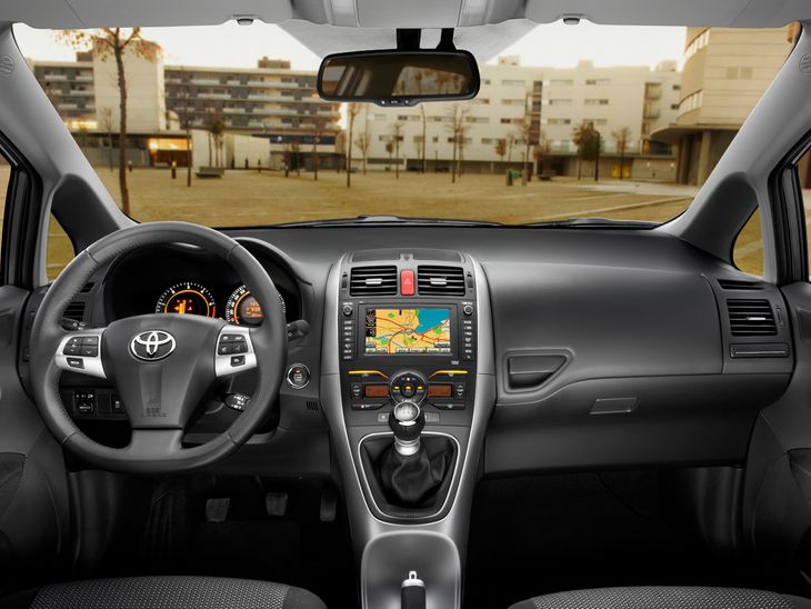 Toyota auris e150