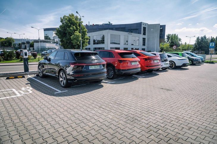 Co czwarte nowe auto w Polsce sprzedaje Grupa Volkswagen
