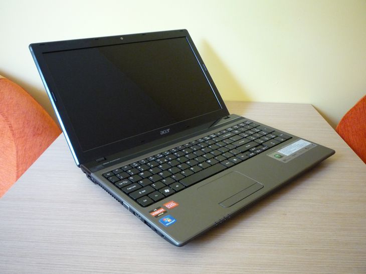 Acer aspire 5560g не включается