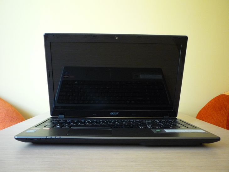 Acer aspire 5560g не включается