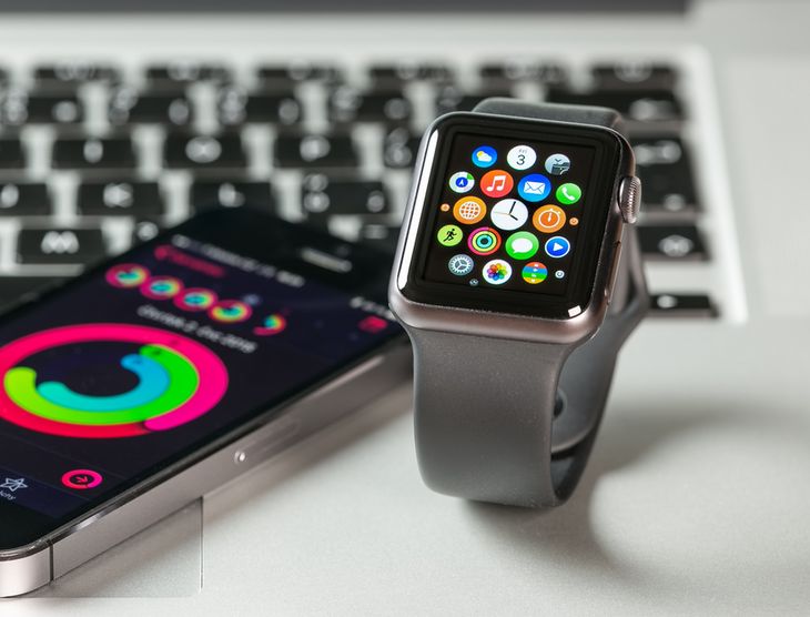 android phone and apple watch