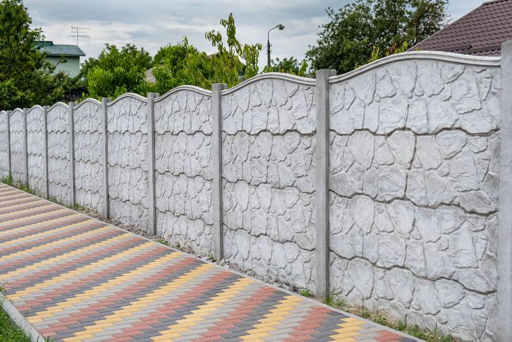 ogrodzenie betonowe z płyt betonowych