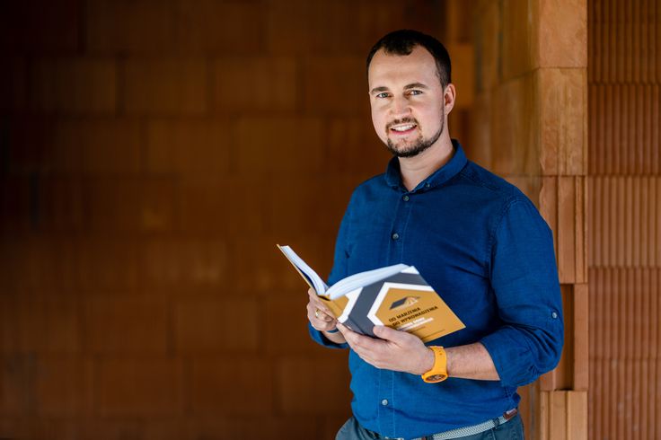 wojciech tracichleb na budowie_książka od marzenia do wprowadzenia_2.jpg