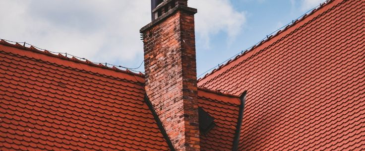 Na co zwrócić uwagę wybierając dachówkę płaską?