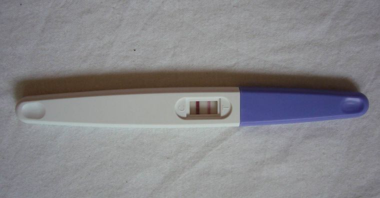 Chłopiec zrobił w szpitalu test ciążowy width=