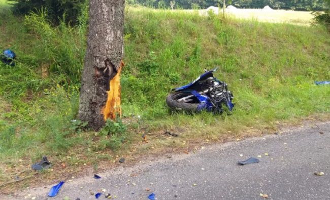 Motocyklista zderzył się z sarną