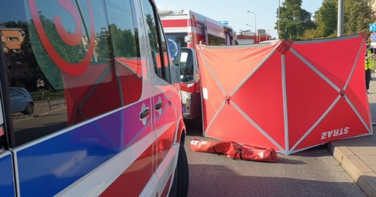 Drzwi autobusu przytrzasnęły kobietę w Łodzi