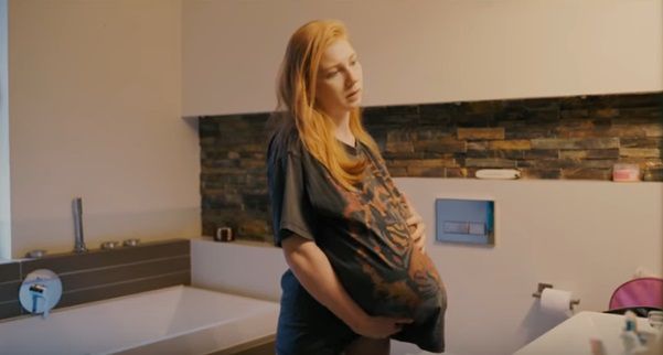 Film "Nastolatka w ciąży"