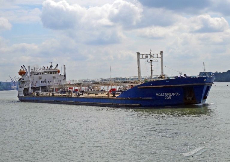 Russische Tanker-Havarie: Öl-Leck bedroht Schwarzes Meer