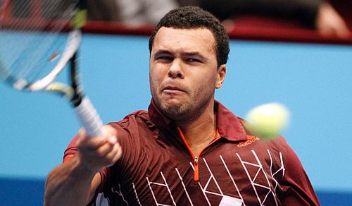 Jo-Wilfried Tsonga spróbuje poprawić zeszłoroczny rezultat, kiedy w finale przegrał z Rogerem Federerem