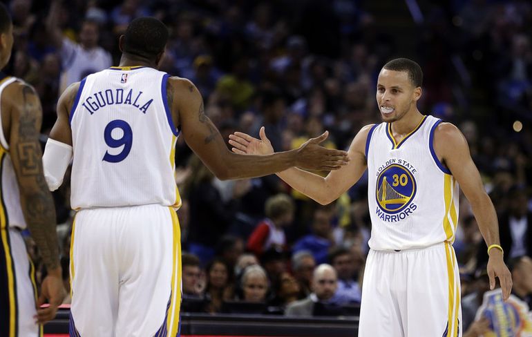 Curry i jego Warriors mają imponujący bilans 20-2!