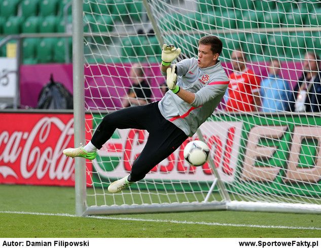 Wojciech Szczęsny będzie musiał bronić strzały Higuaina, Lewandowskiego i Valbueny