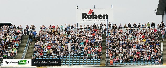 Na stadion w Lesznie przyszło 9 tysięcy osób