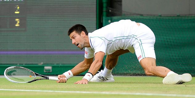 Ekwilibrystyczne pozy w obronie dotarły nawet na Wimbledon