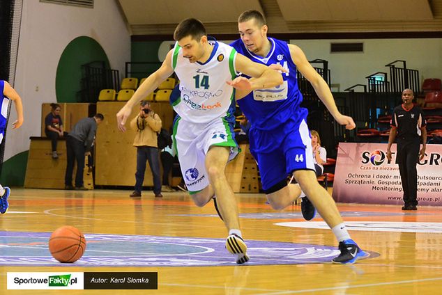 Rostalski (z prawej) zdobył w sobotę 14 punktów