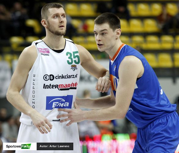 Grujić (z prawej) zanotował double-double