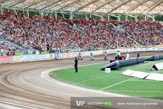 Pełne trybuny Stadionu Olimpijskiego we Wrocławiu