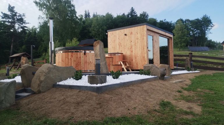 Domki Pod Biegunem. Strefa Relaksu. Bajkowy Świat Smerfów – Żywiec, Polonia