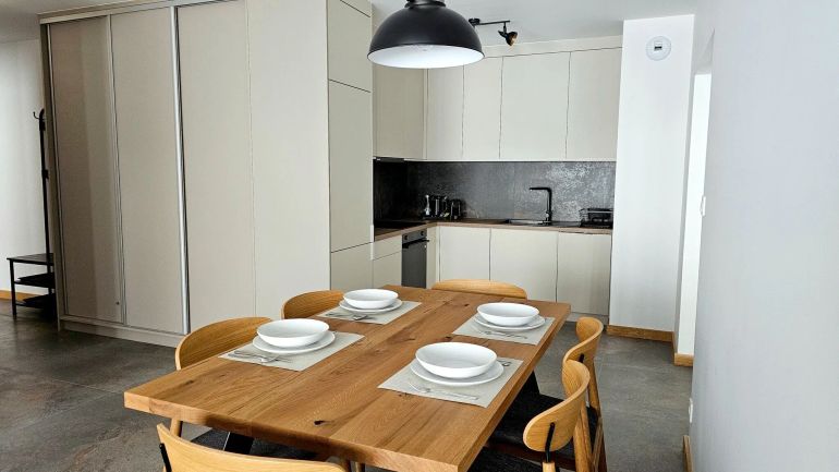 Coastline Residence – Designer Seaside Apartment with Pool, 2-Minute Walk to the Beach – Łukęcin, Polonia