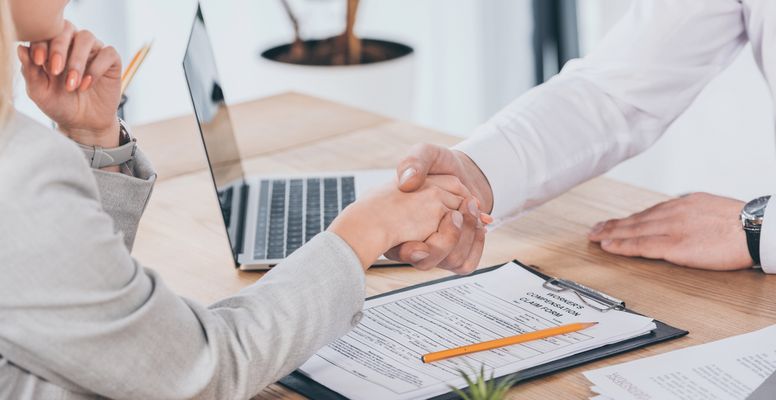 Co powinna zawierać umowa afiliacyjna? Kluczowe zapisy