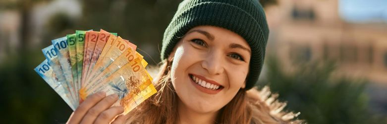 Jak wymienić uszkodzone banknoty?