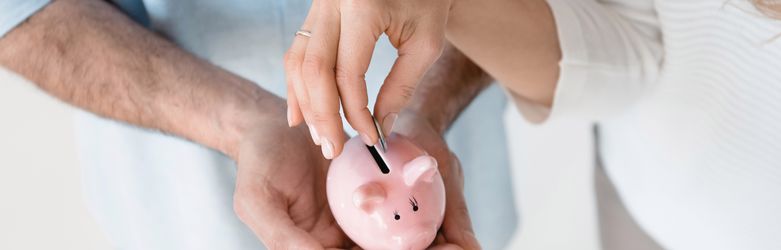 Jak założyć lokatę online lub w oddziale banku?
