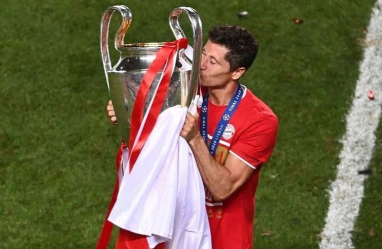 Liga Mistrzów. Robert Lewandowski obudził się w łóżku... z ...