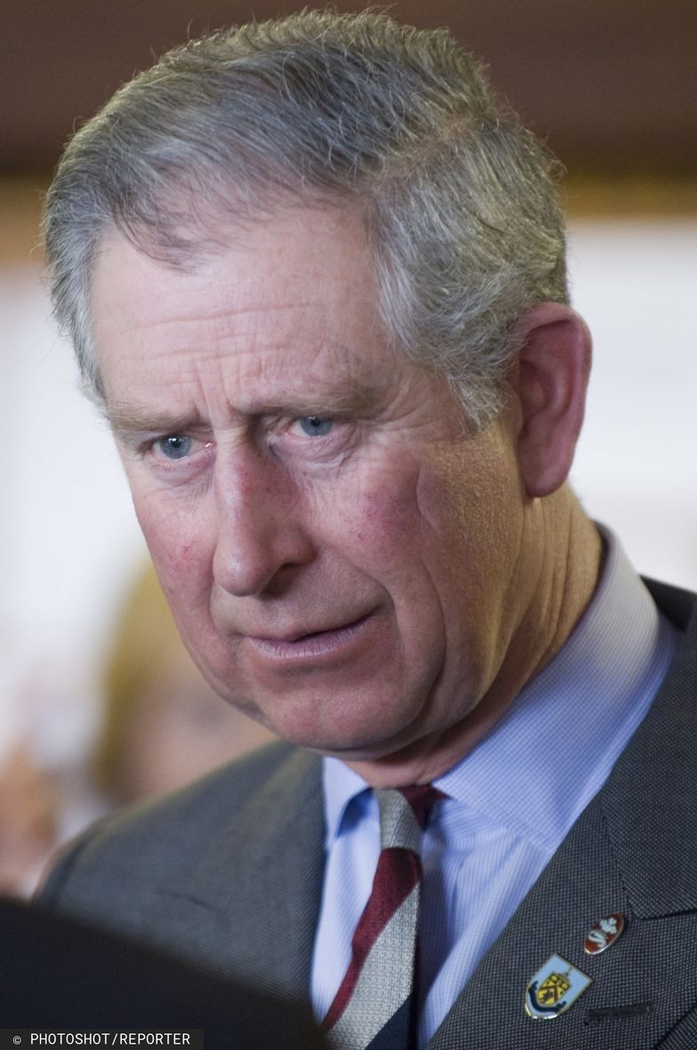 Książę Karol MA KORONAWIRUSA! - Pudelek