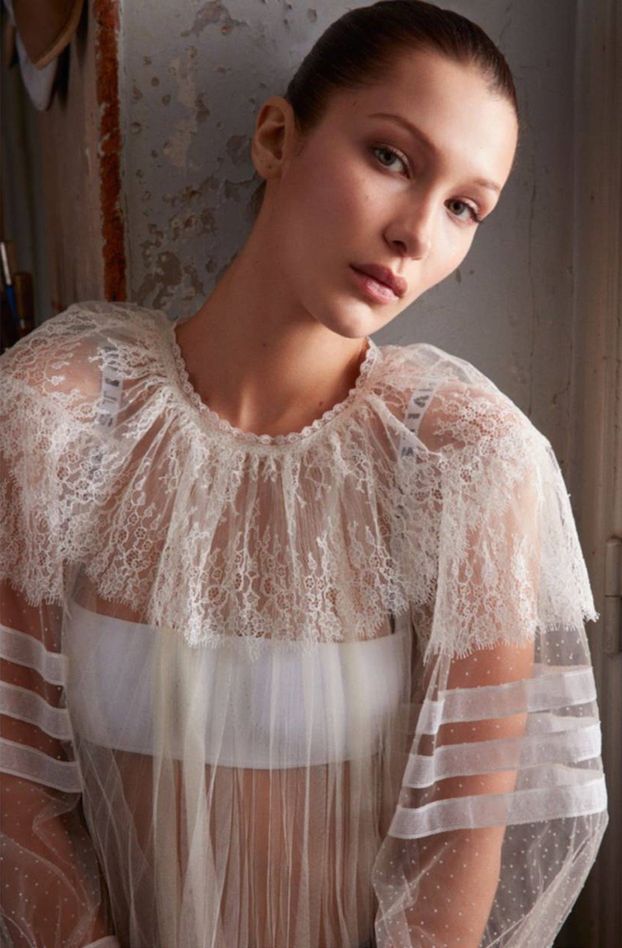 Bella Hadid w sesji dla paryskiego "Vogue'a" - Pudelek