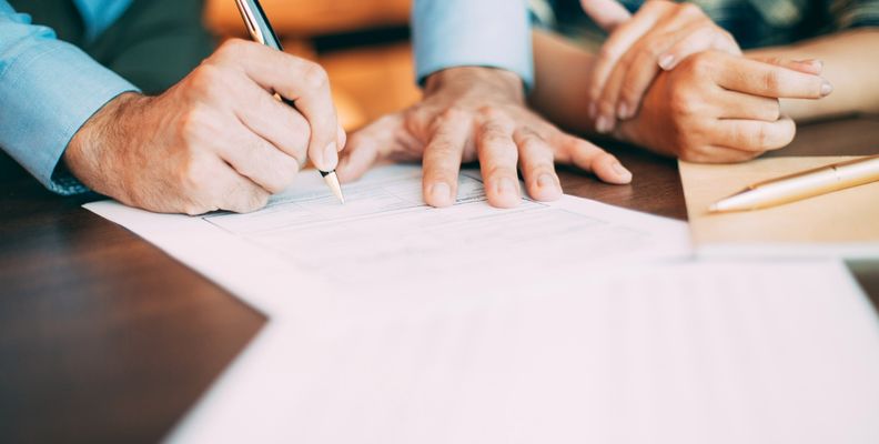 Zasady i obowiązki związane z przekazywaniem darowizny w Polsce