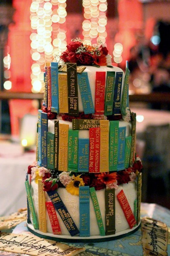 Macy Cakes: Book Club Cake | Book cakes, Book cake, Book club parties