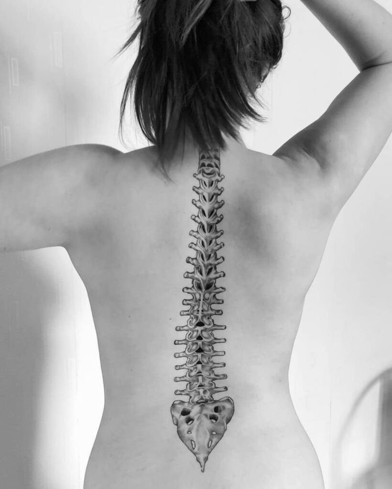 41+ Spine Tattoos for Women: Latest Trends in Vertical Back Ink - TheFab20s