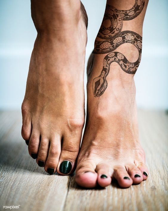 Elegance at Every Step: Exploring Customized Fine Line Ankle Tattoos at  Inkrete Tattoo Studio | Inkrete Tattoo Studio