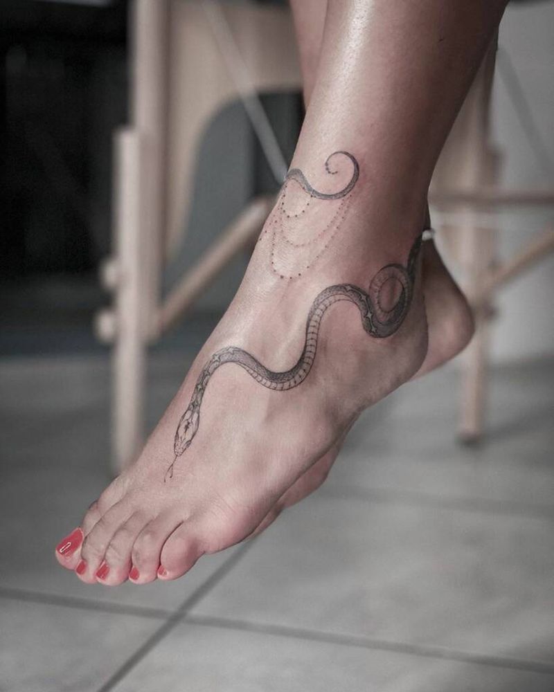 Ankle tattoos really freaking hurt guys. 😂 but my clients sit so well 🥹  Ankle rose for @vib3eeswitimanii #anklet #anklettattoo… | Instagram