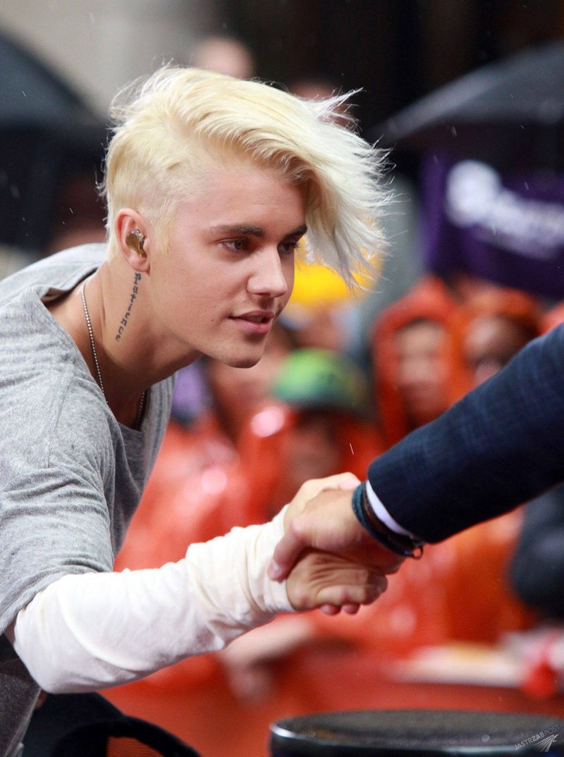 Jaki Kolor Oczu Ma Justin Bieber