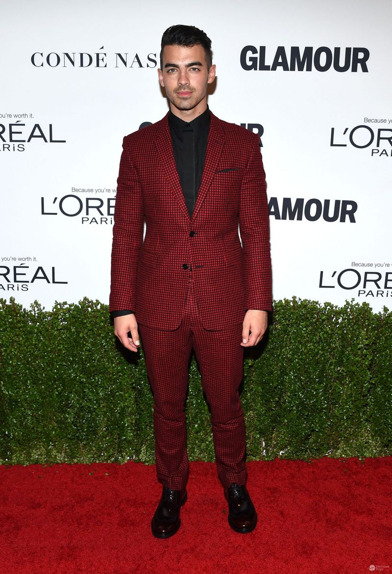 Joe Jonas – Kobieta Roku Glamour 2016
