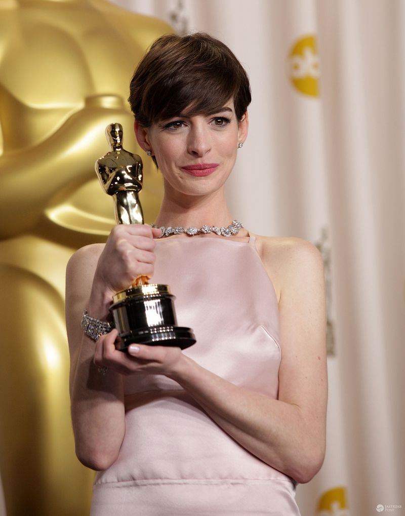 Anne Hathaway odbierając Oscara była tylko pozornie szczęśliwa