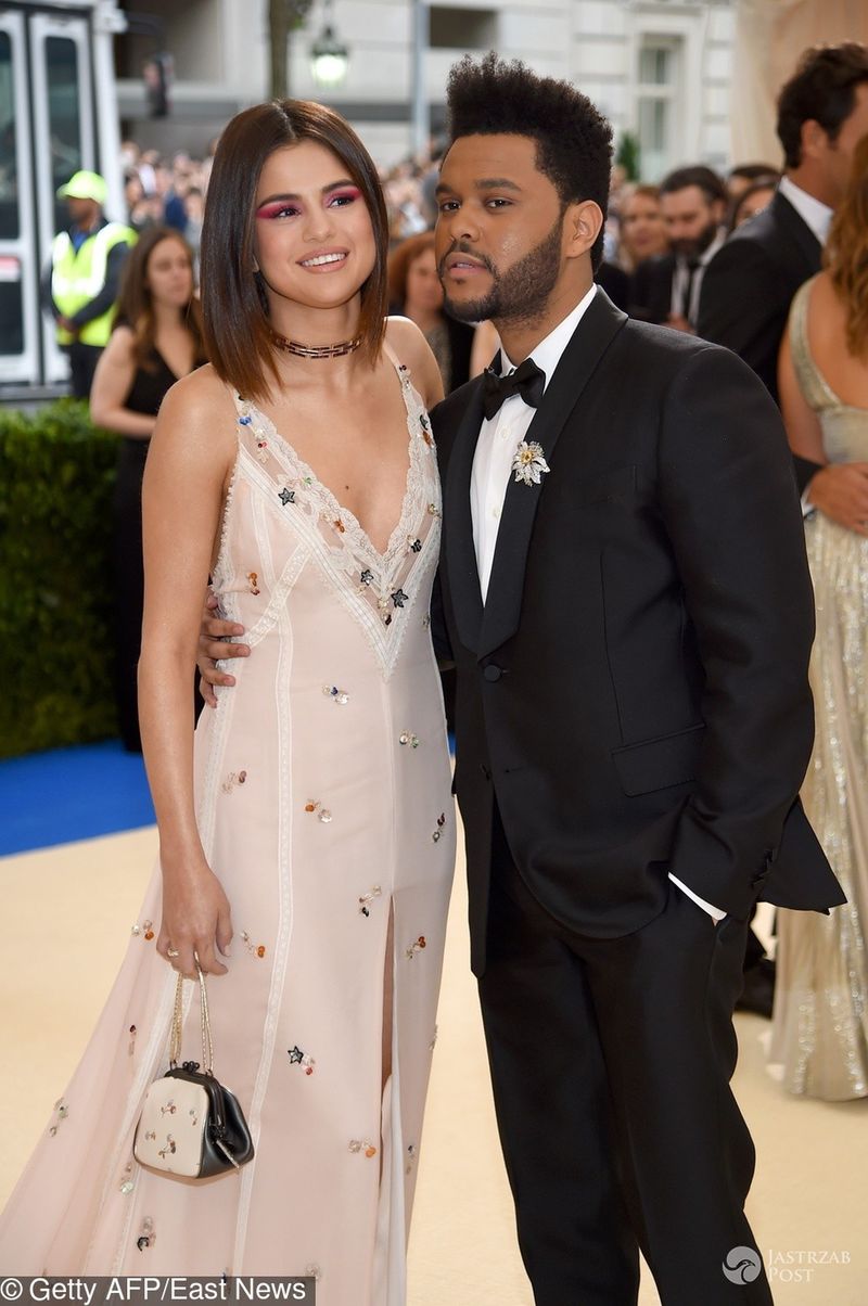 Selena Gomez i The Weeknd na MET Gala 2017