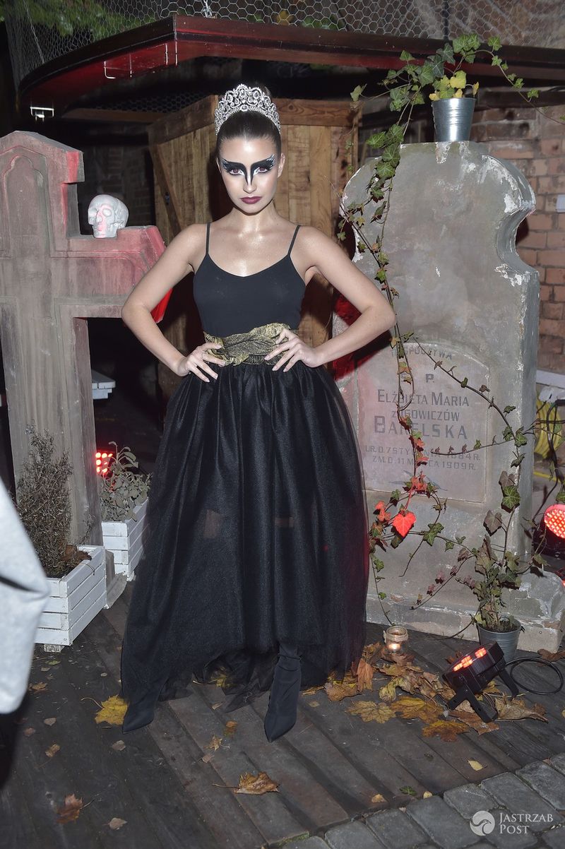 Julia Wieniawa – Halloweenowa impreza z gwiazdami