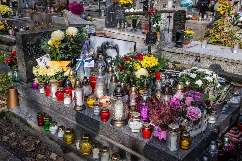 Jak wyglądał grób Zbigniewa Wodeckiego 1 listopada?