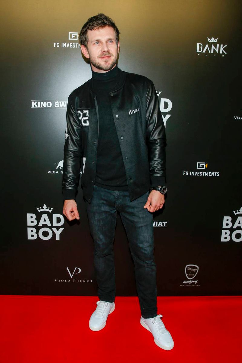 Antoni Królikowski na premierze Bad Boy
