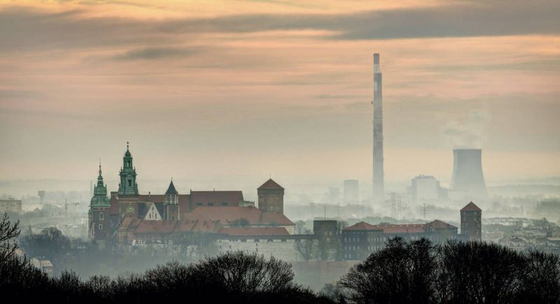 Smog w Krakowie / Zakaz palenia węglem i drewnem